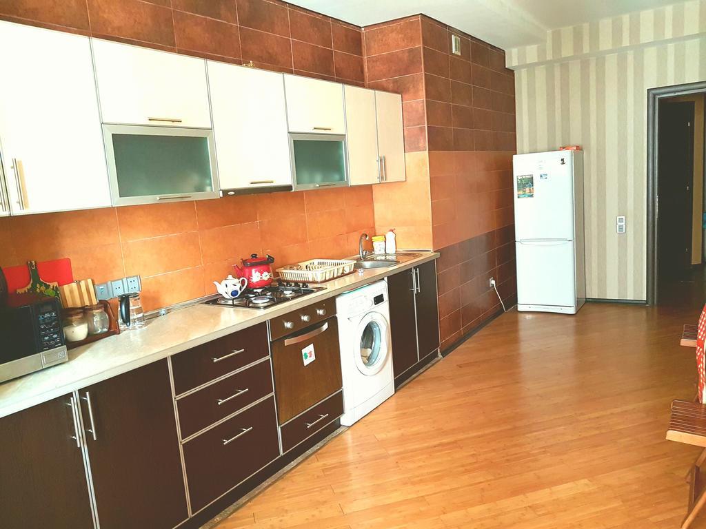 Apartment On Mirqasimov St.29 Bakoe Buitenkant foto