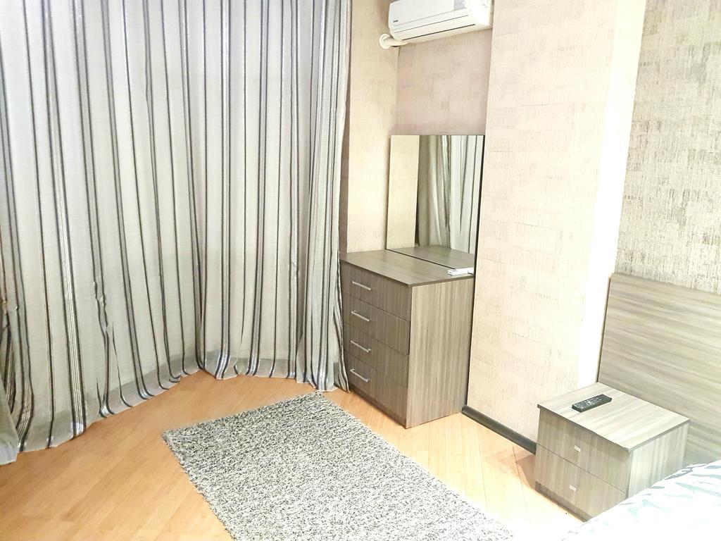 Apartment On Mirqasimov St.29 Bakoe Buitenkant foto
